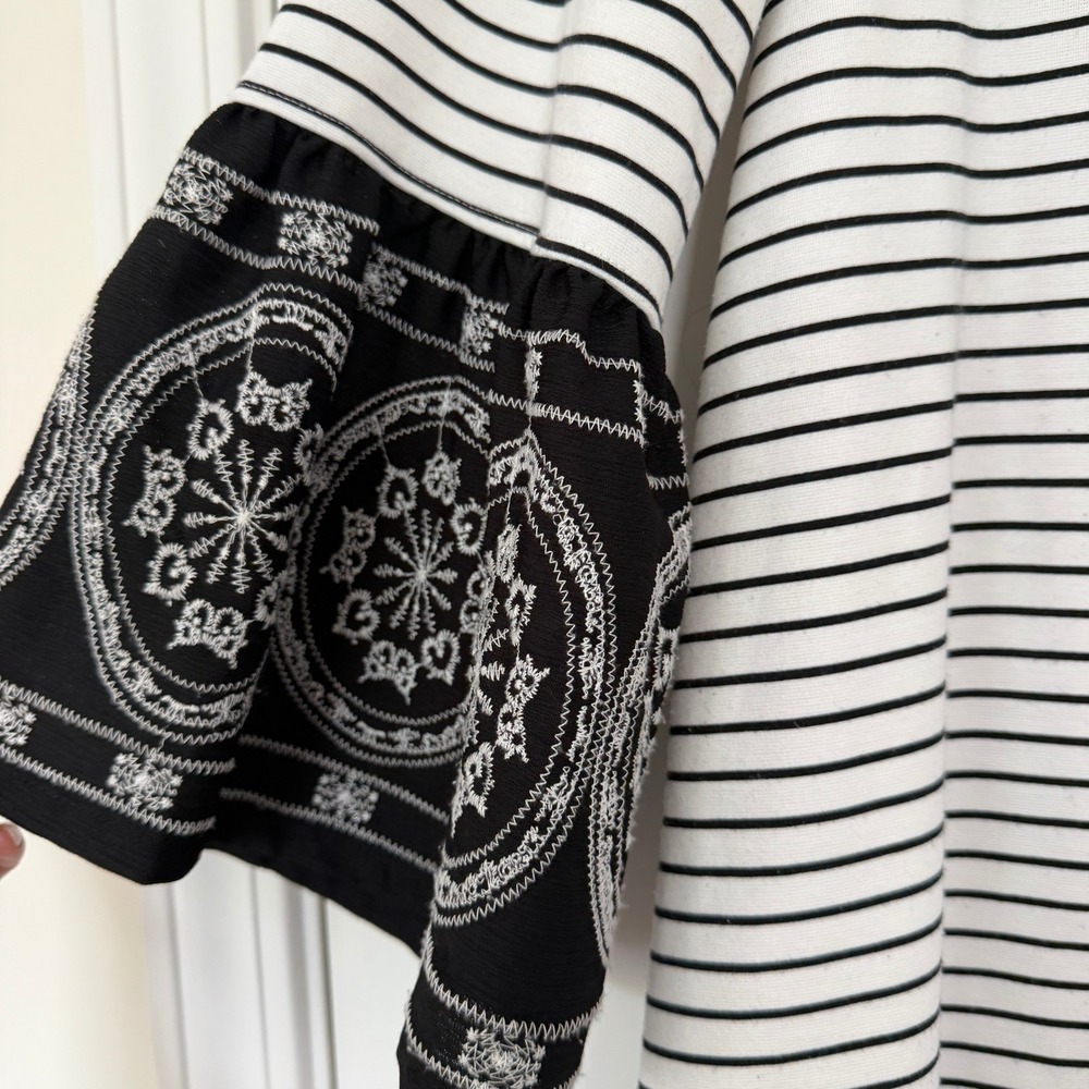 John Mark Womens Small Black White Striped Bell Sleeve Embroidered Medallion Top - Picture 5 of 10